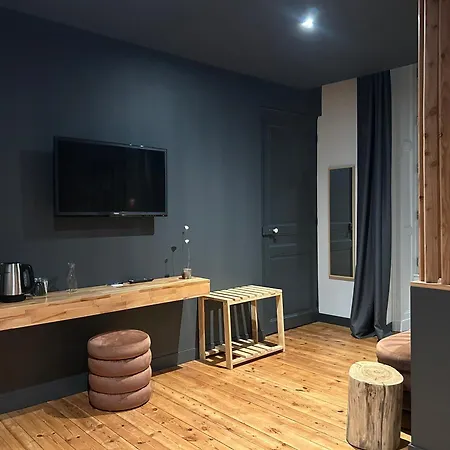 Particulier - D'hotes Et Meubles De Tourisme Daire *